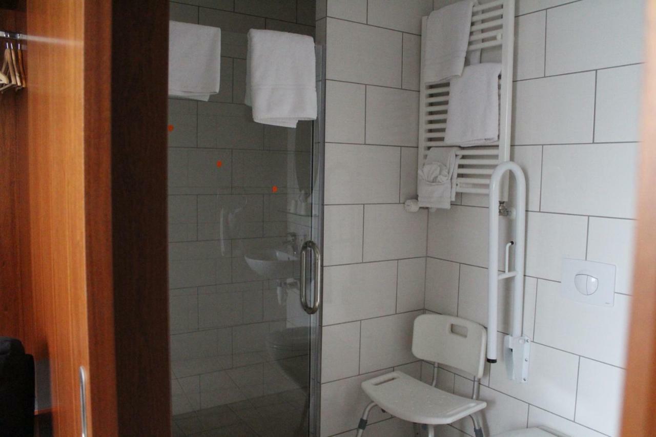 كيفلافيك Hotel Grasteinn - Airport Hotel المظهر الخارجي الصورة